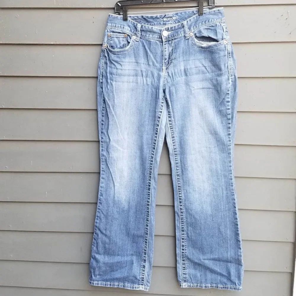 Maurices Curvy Jeans size 9/10